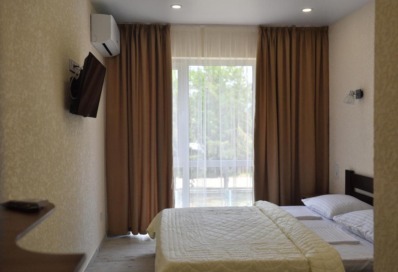 Reef Hotel Koblevo Bagian luar foto