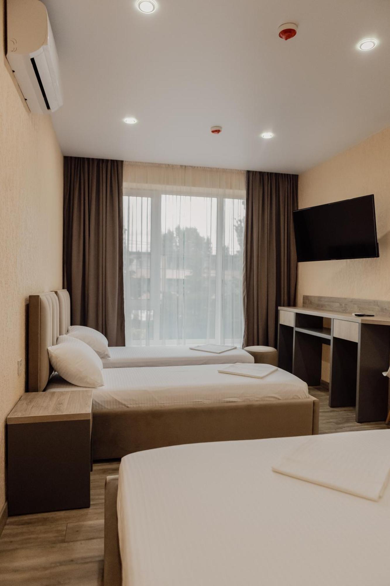 Reef Hotel Koblevo Bagian luar foto