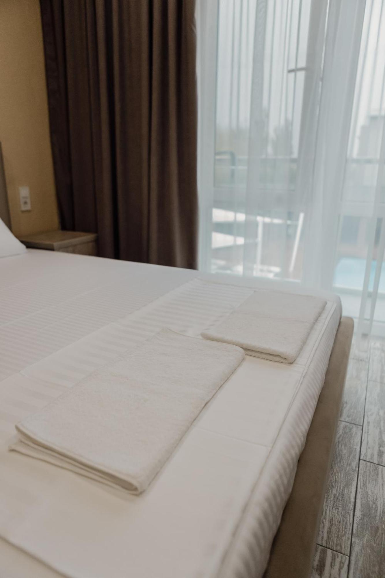 Reef Hotel Koblevo Bagian luar foto